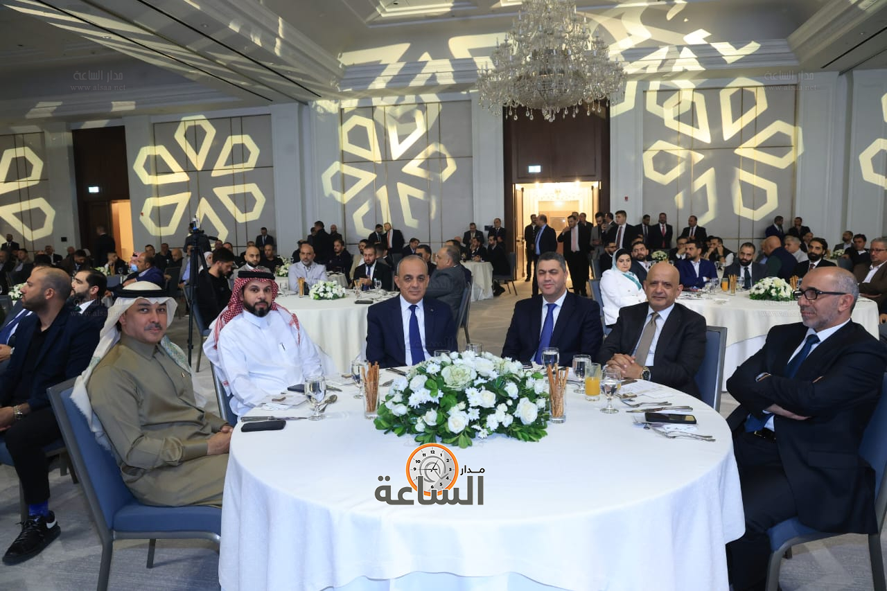 Madar Al-Saa Images 0.7074770635079631