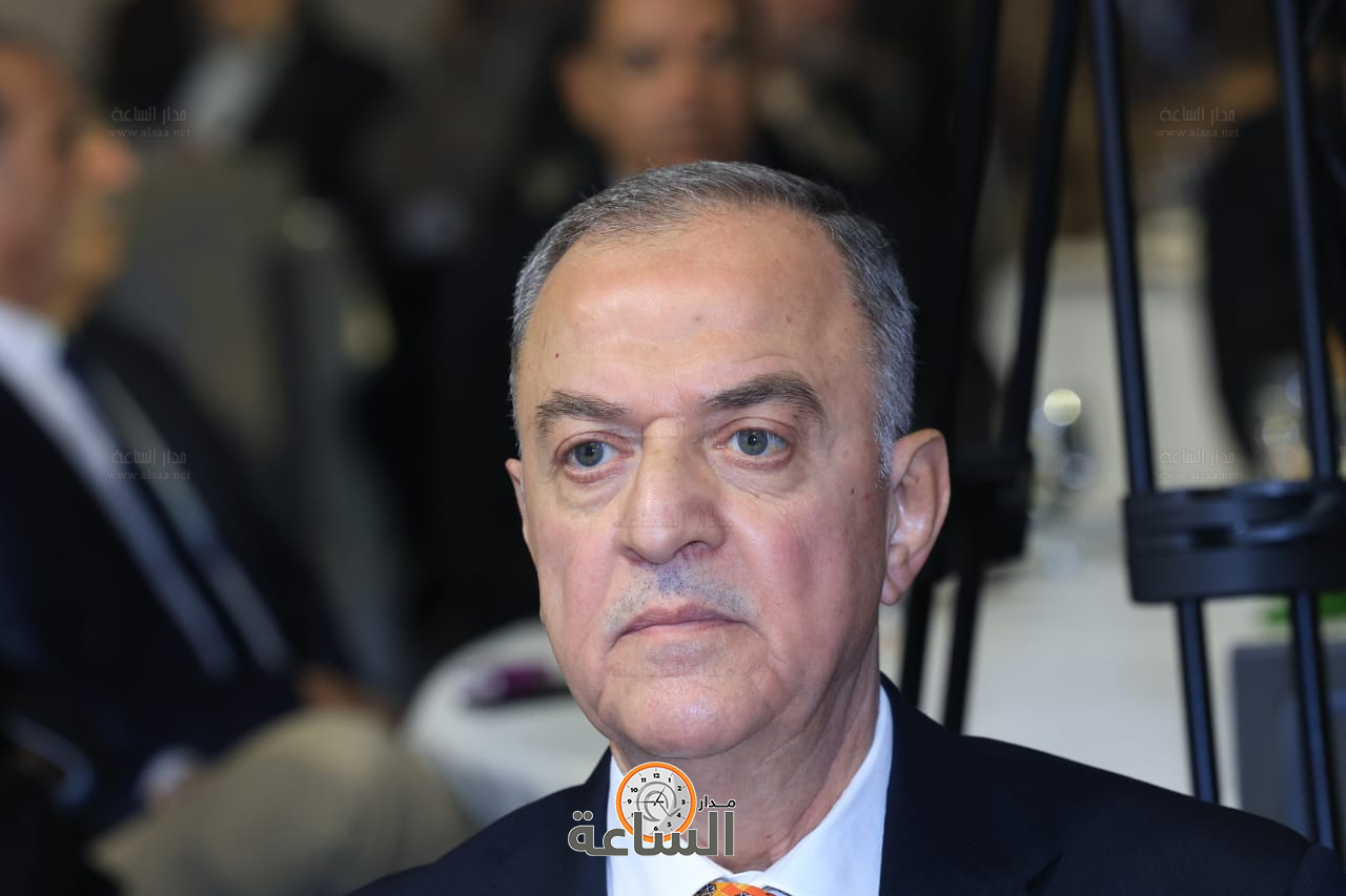 Madar Al-Saa Images 0.4595359078015865