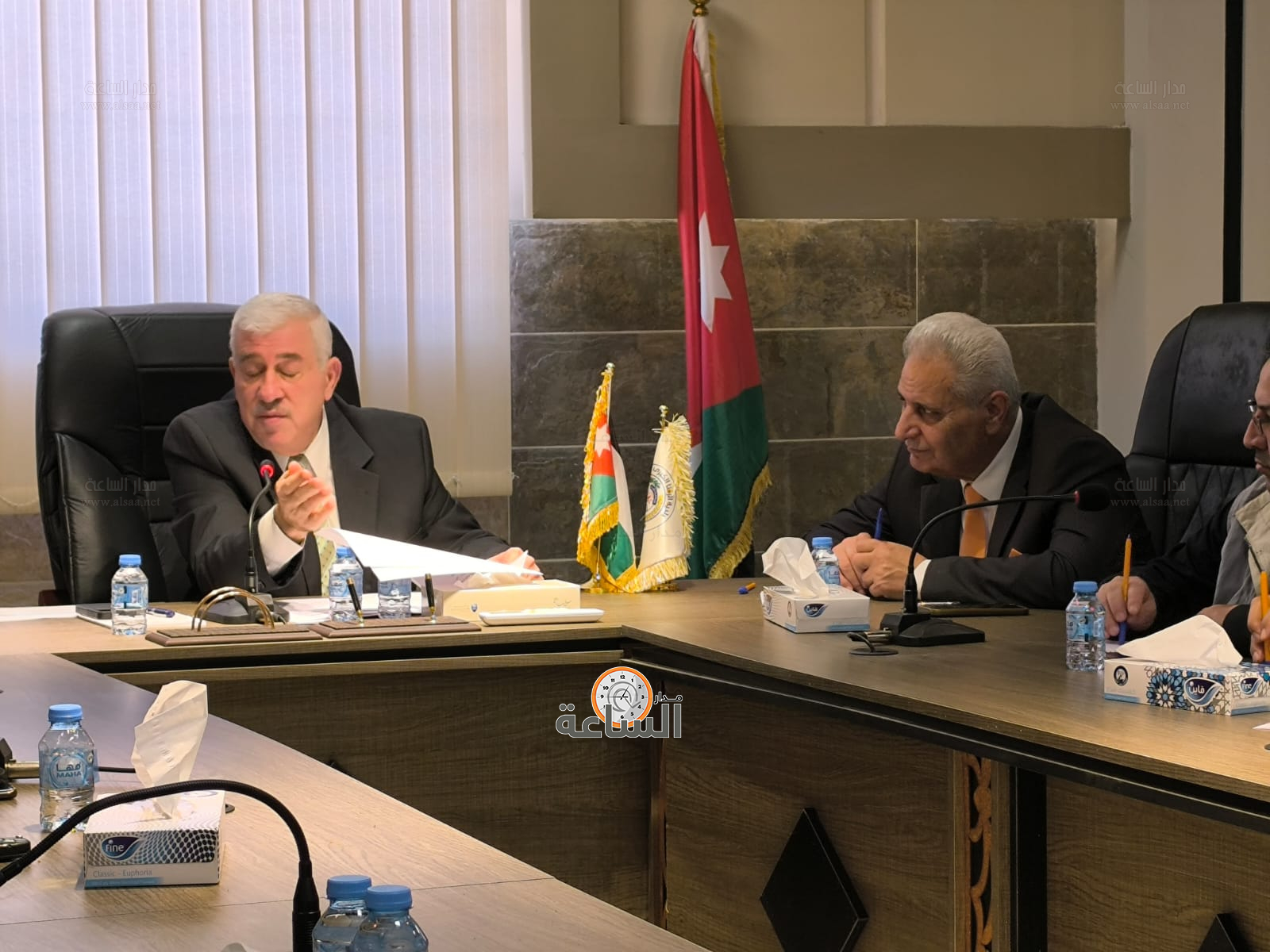 Madar Al-Saa Images 0.6996951232097387