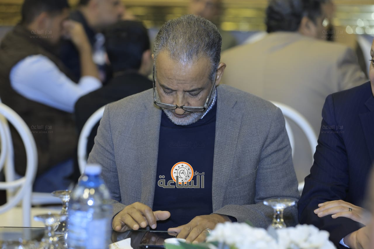 Madar Al-Saa Images 0.1139926875597147