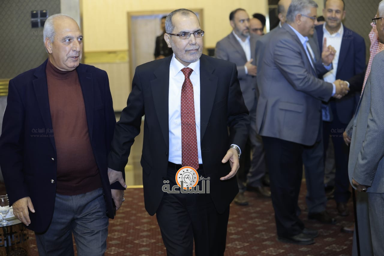 Madar Al-Saa Images 0.3781176854827456