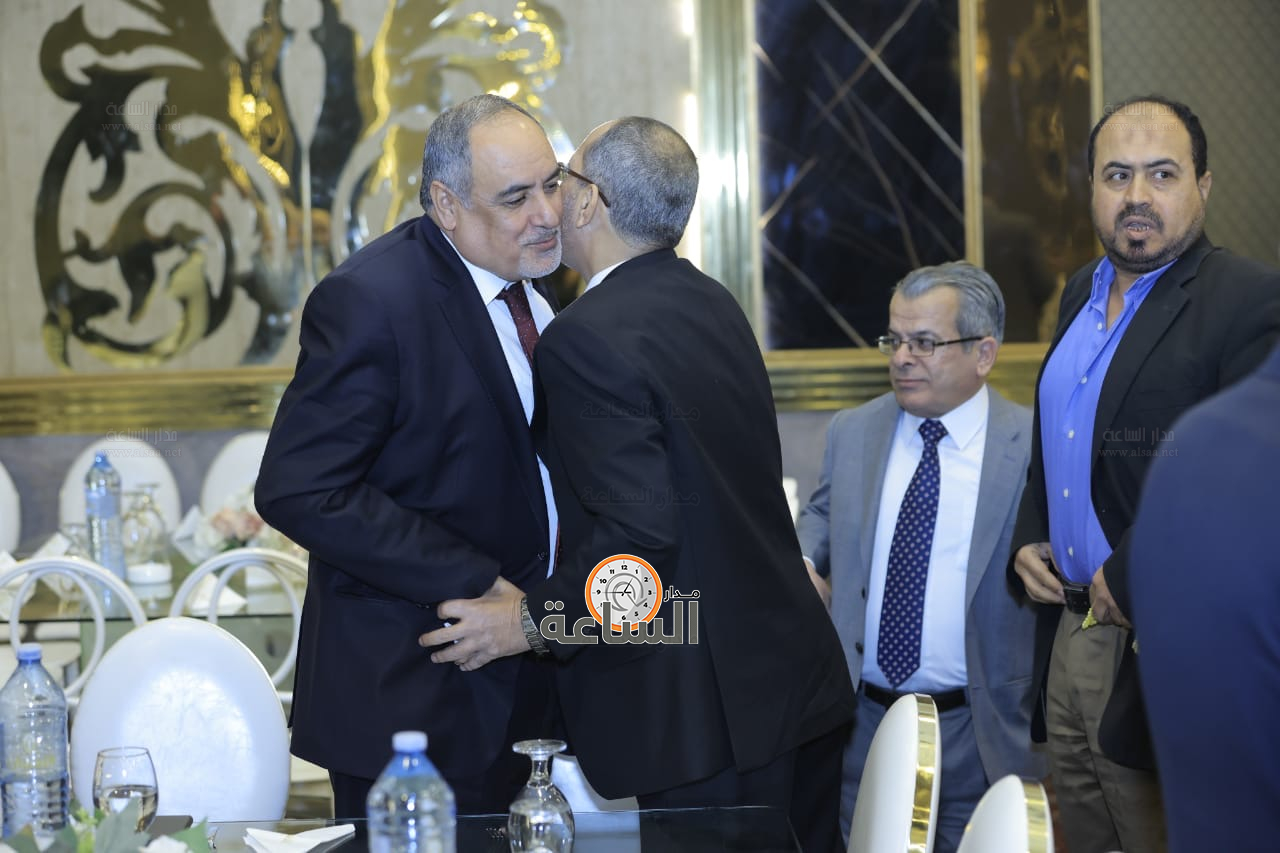 Madar Al-Saa Images 0.4058687364548367