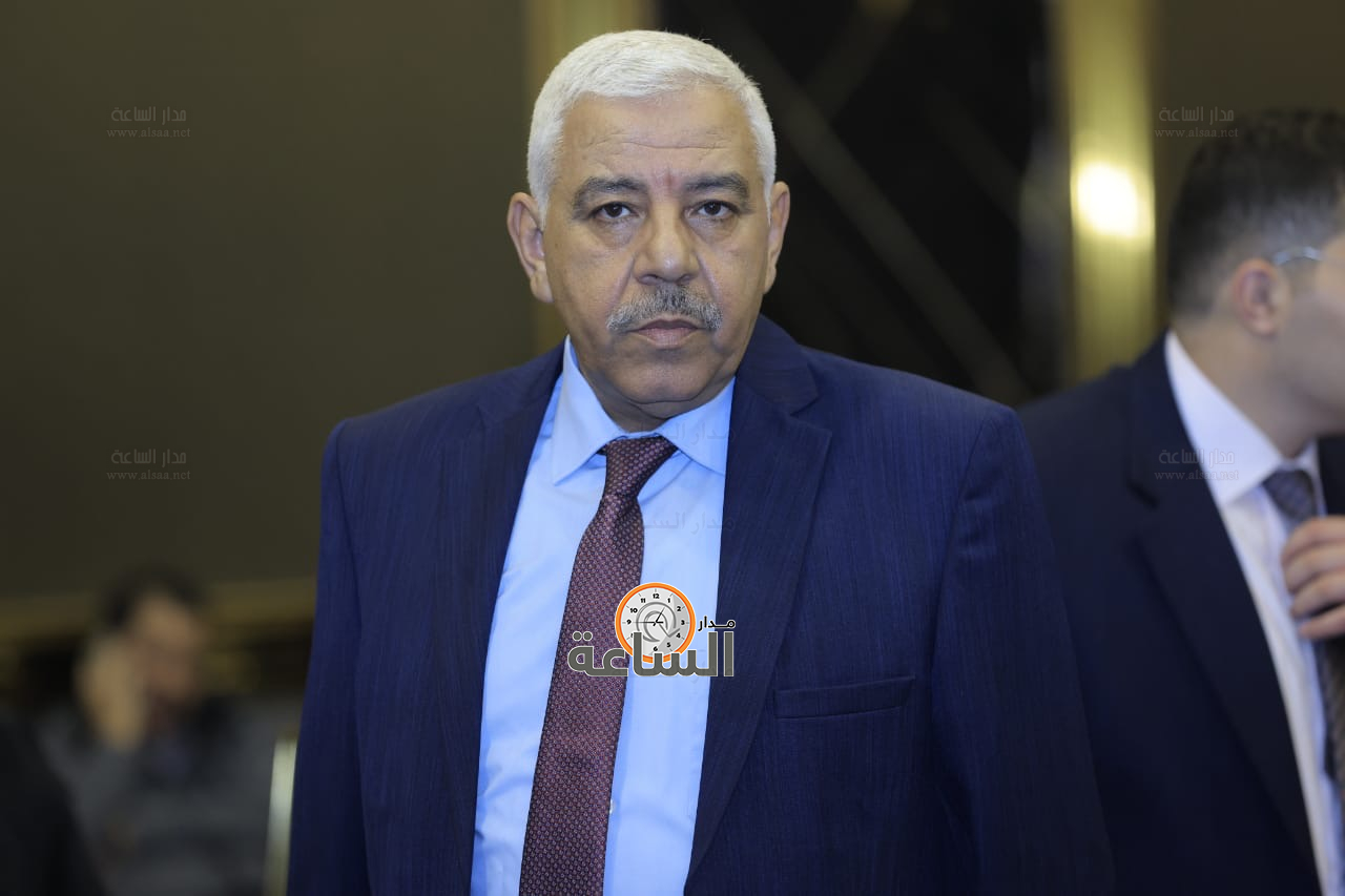 Madar Al-Saa Images 0.5000256830660856