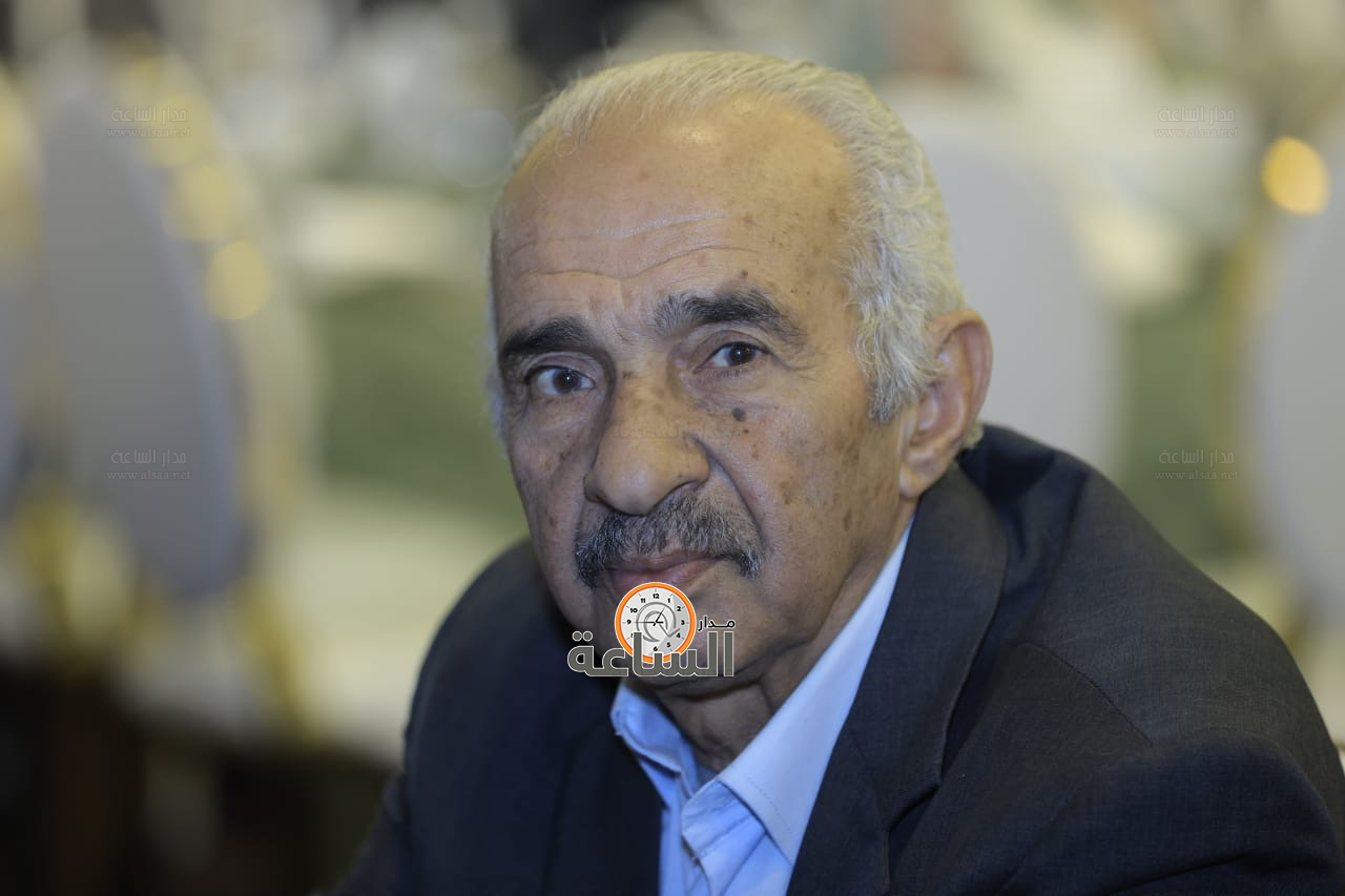 Madar Al-Saa Images 0.4763838230225501