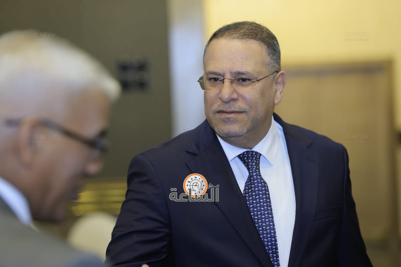 Madar Al-Saa Images 0.08710827890966744