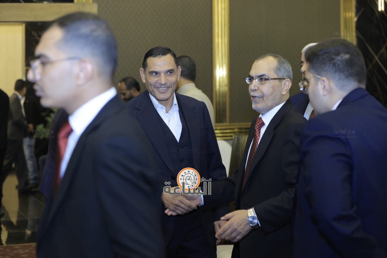 Madar Al-Saa Images 0.8173907029440244