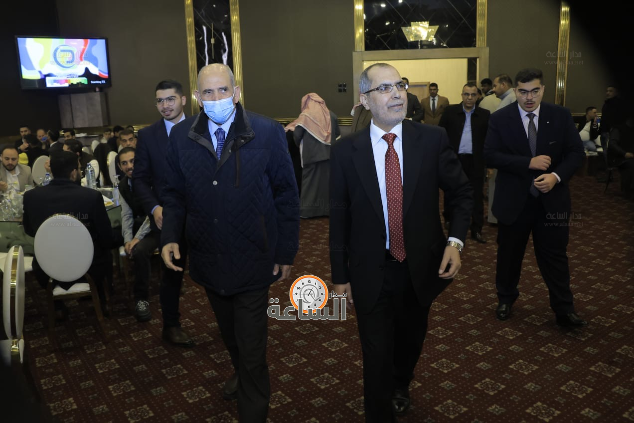 Madar Al-Saa Images 0.4391493387448545