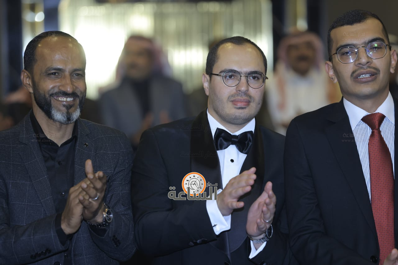 Madar Al-Saa Images 0.8755662596343878