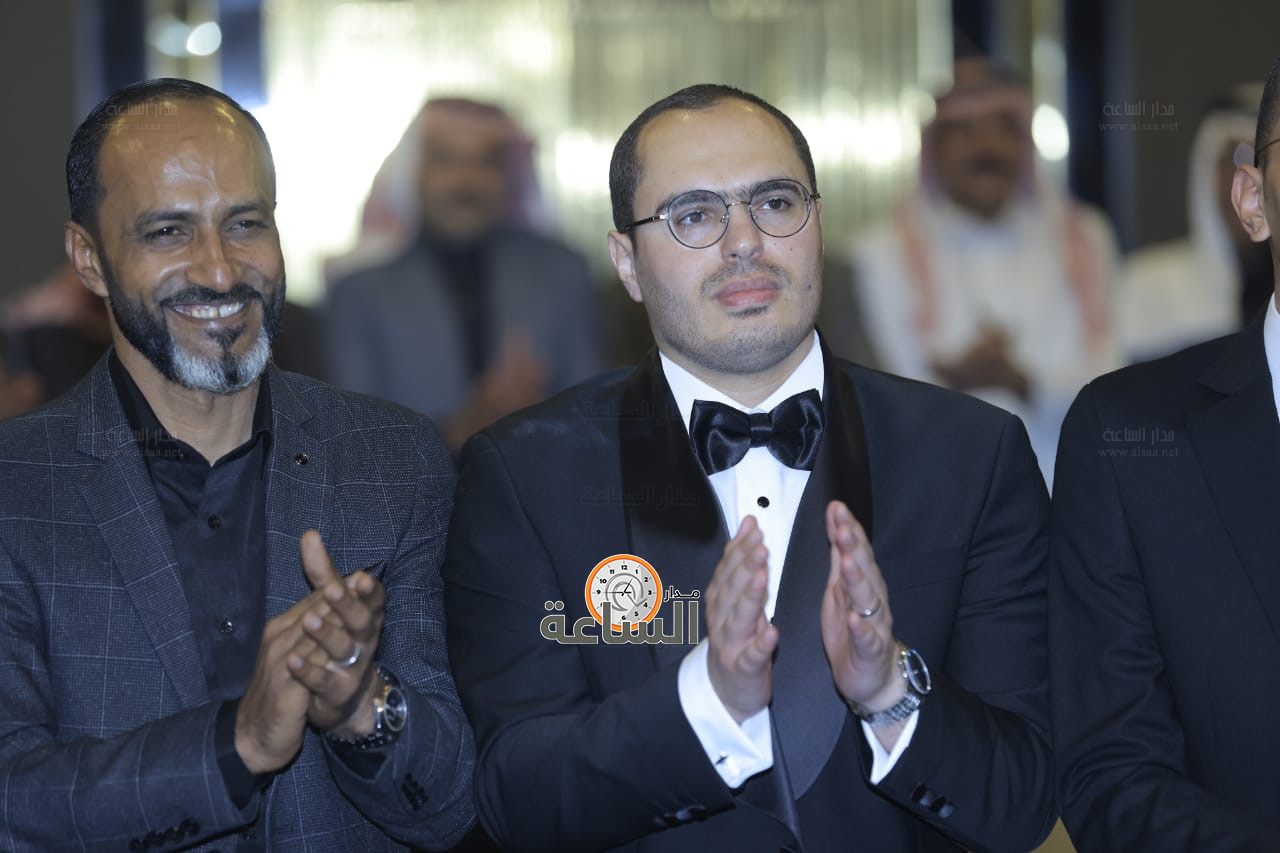 Madar Al-Saa Images 0.4997075285956094