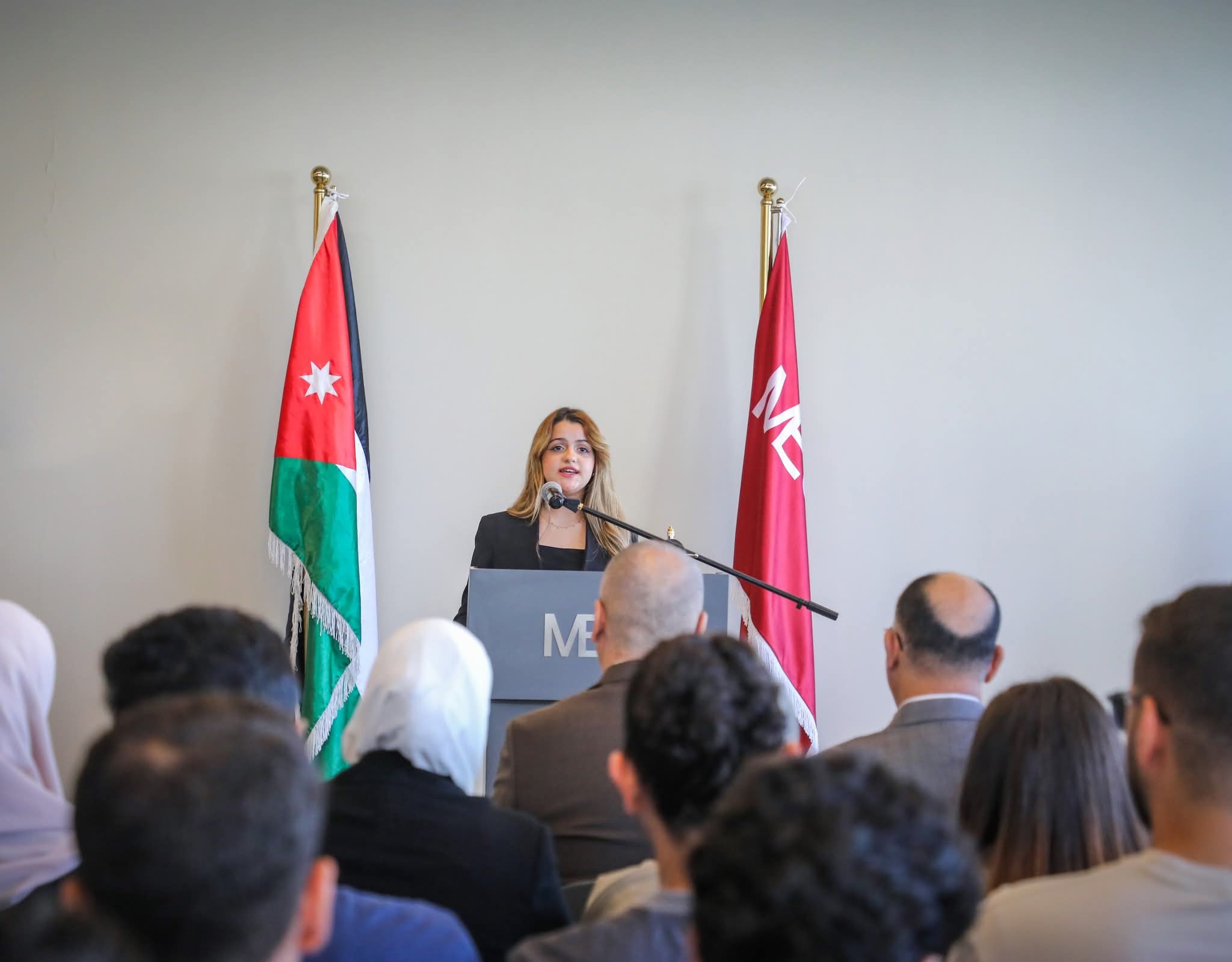 Madar Al-Saa Images 0.10807005803103609