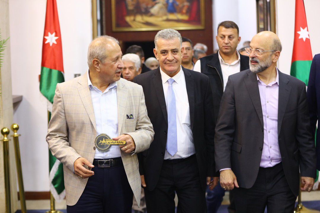 Madar Al-Saa Images 0.2038872726051979