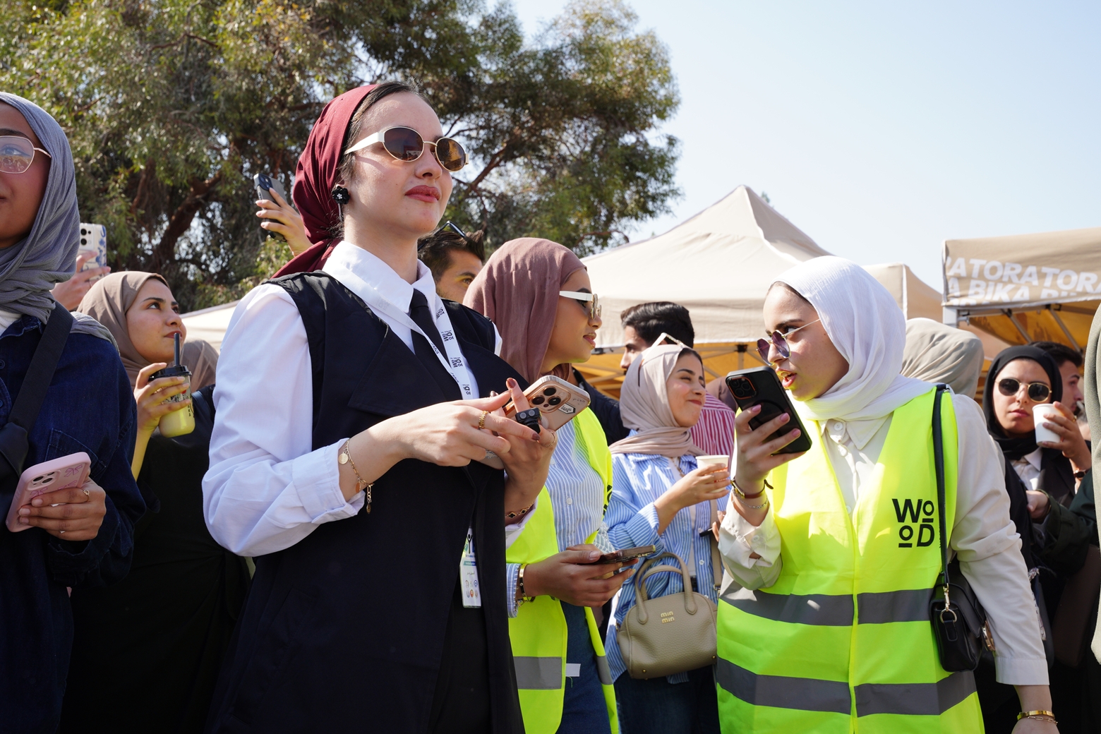 Madar Al-Saa Images 0.4362152224358705