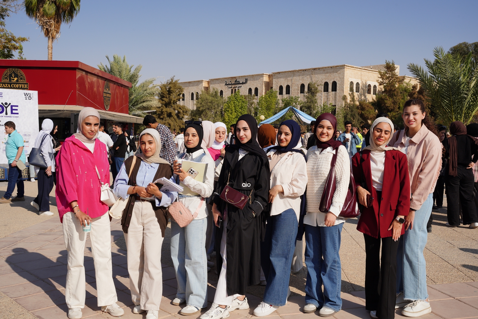 Madar Al-Saa Images 0.7180322026506659