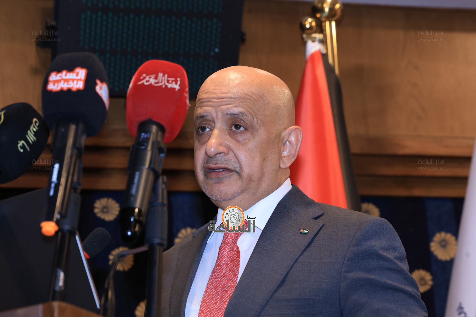 Madar Al-Saa Images 0.8071740833842281