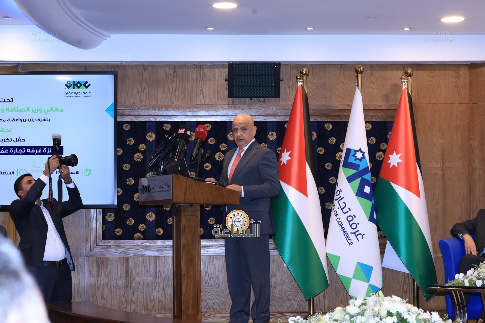 Madar Al-Saa Images 0.5773111461083239