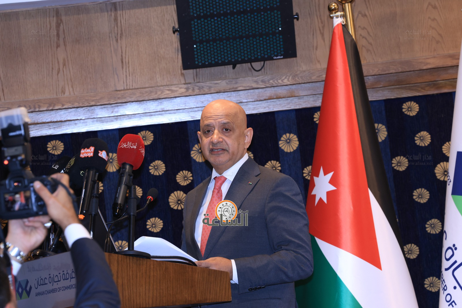 Madar Al-Saa Images 0.6752982755750099