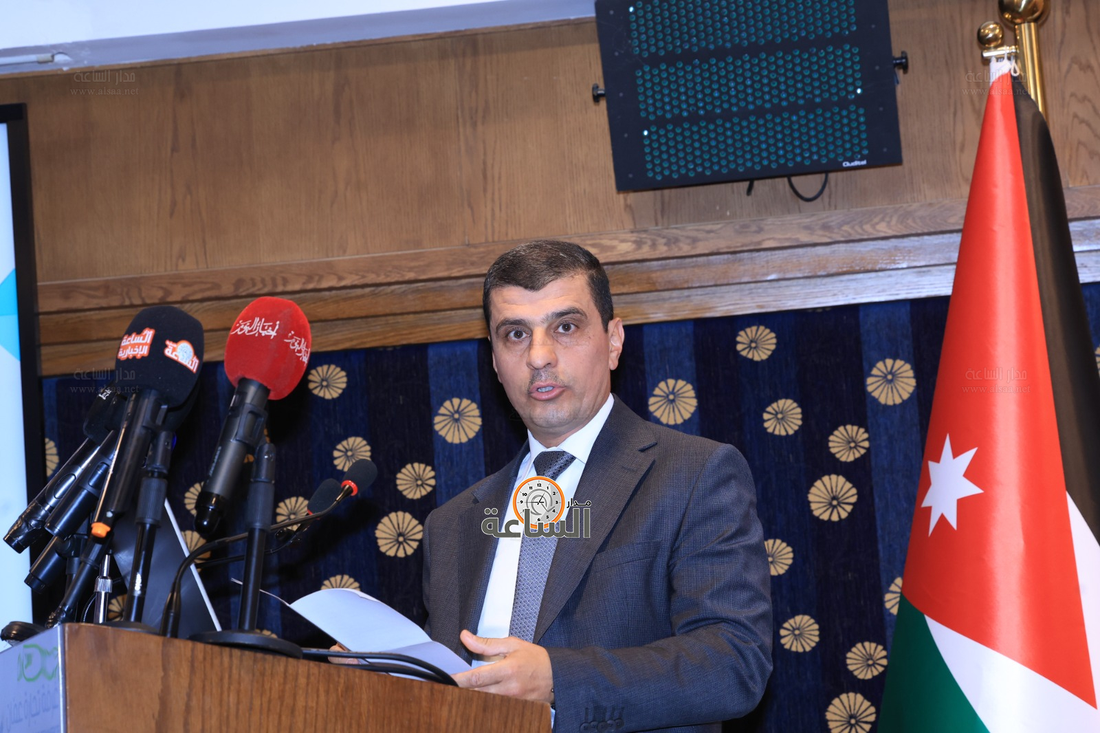 Madar Al-Saa Images 0.3497606993929414