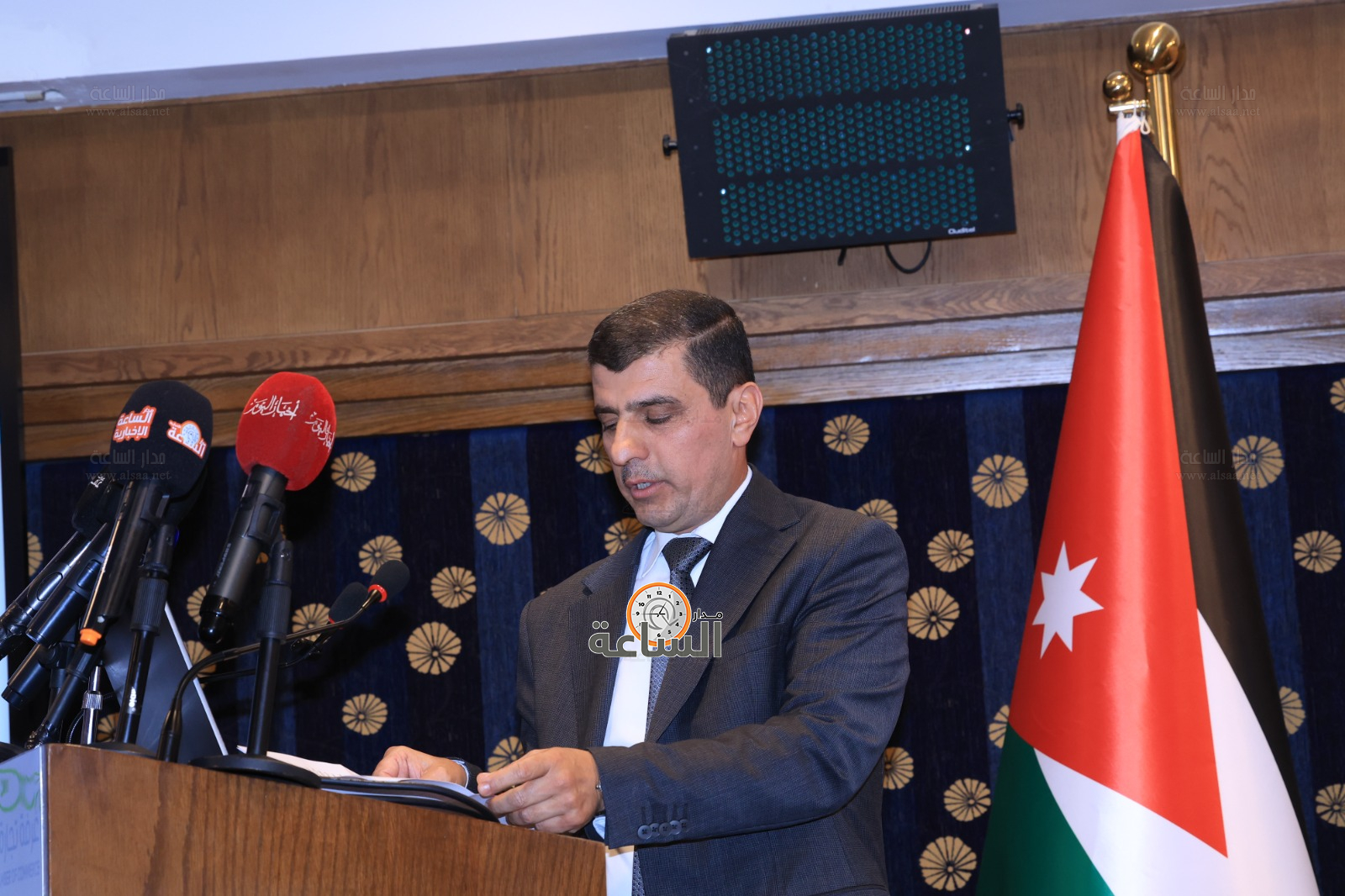 Madar Al-Saa Images 0.5379149258475999