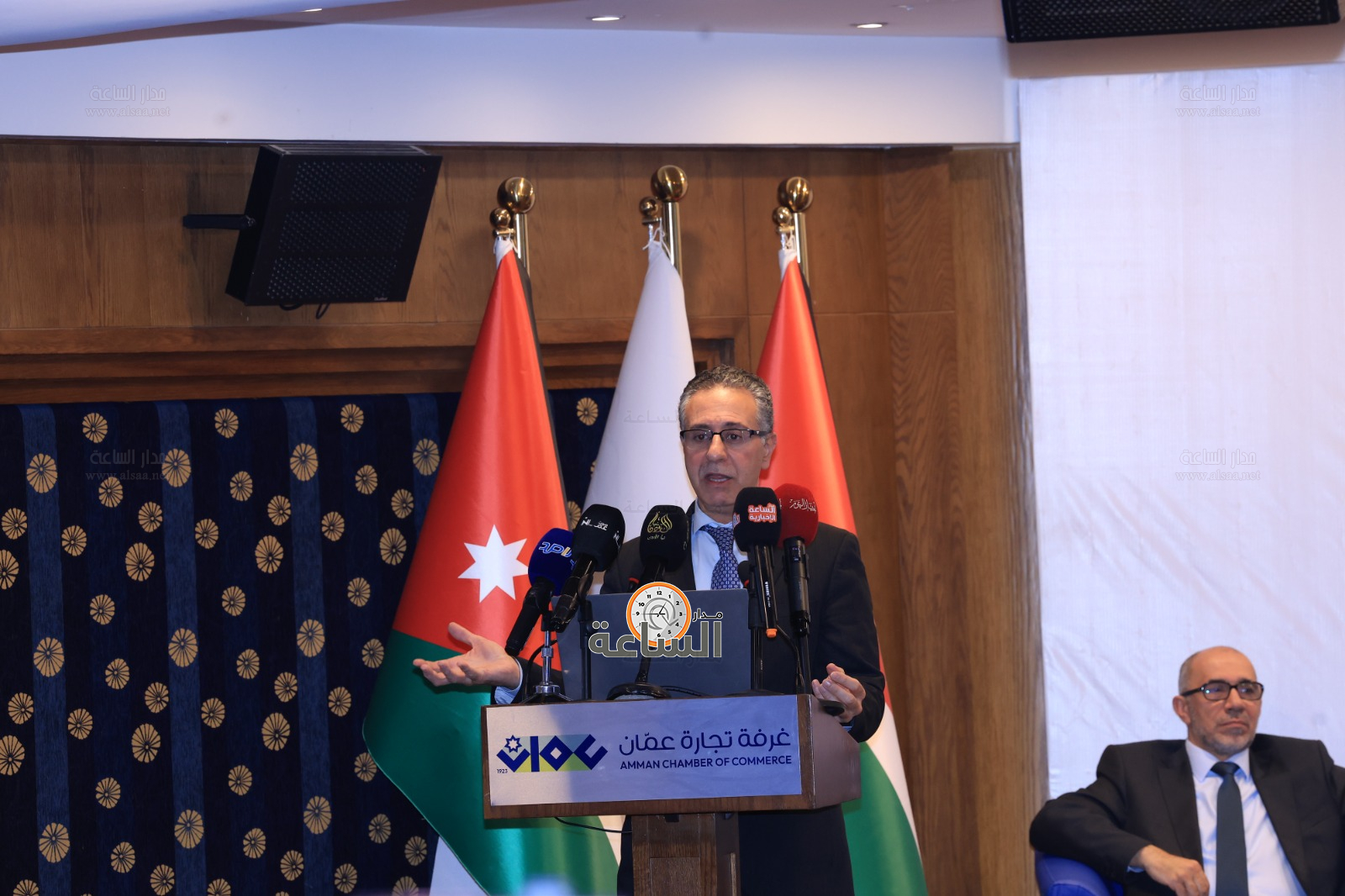 Madar Al-Saa Images 0.3504264535856758