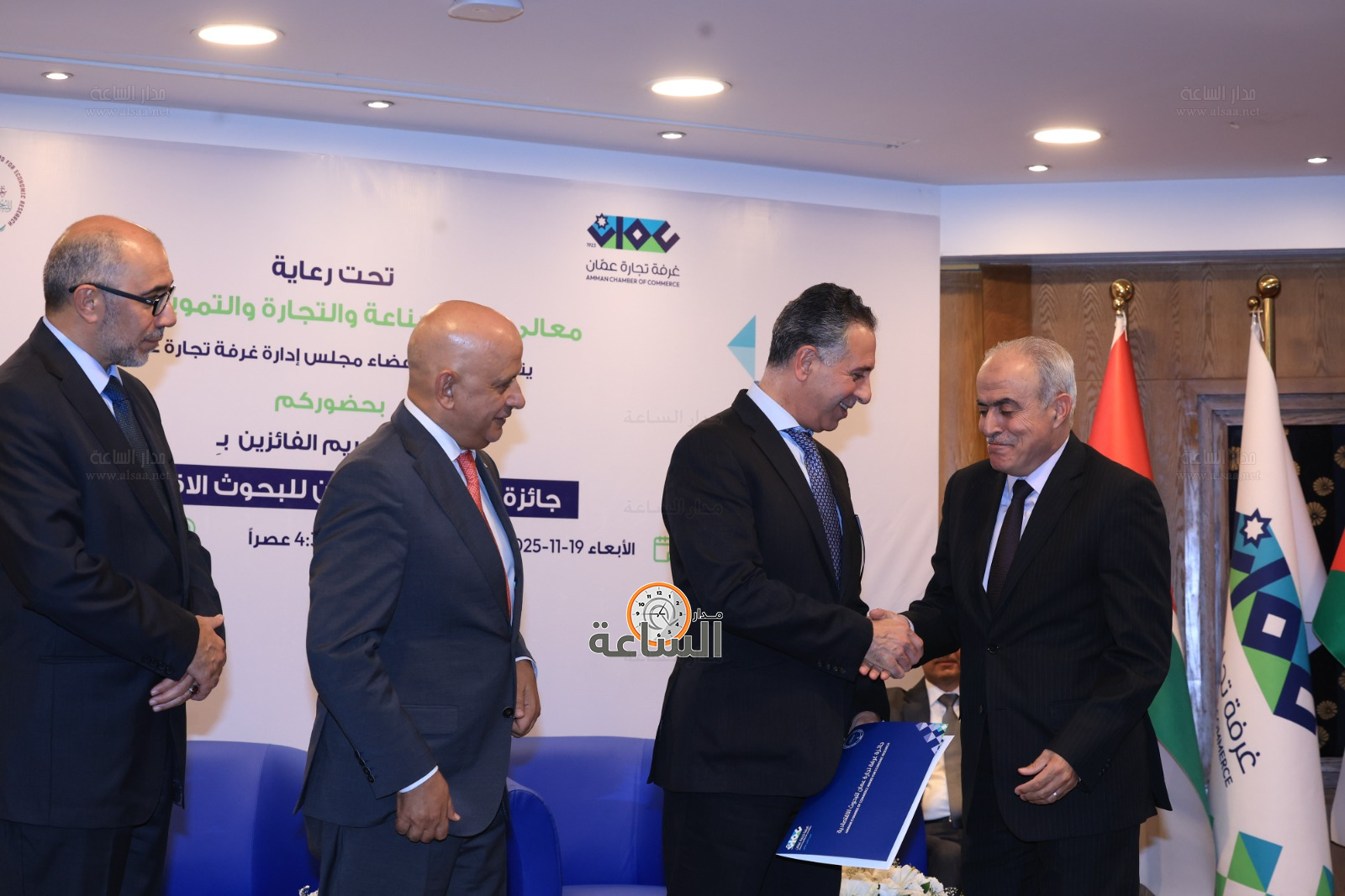 Madar Al-Saa Images 0.9938141916295115