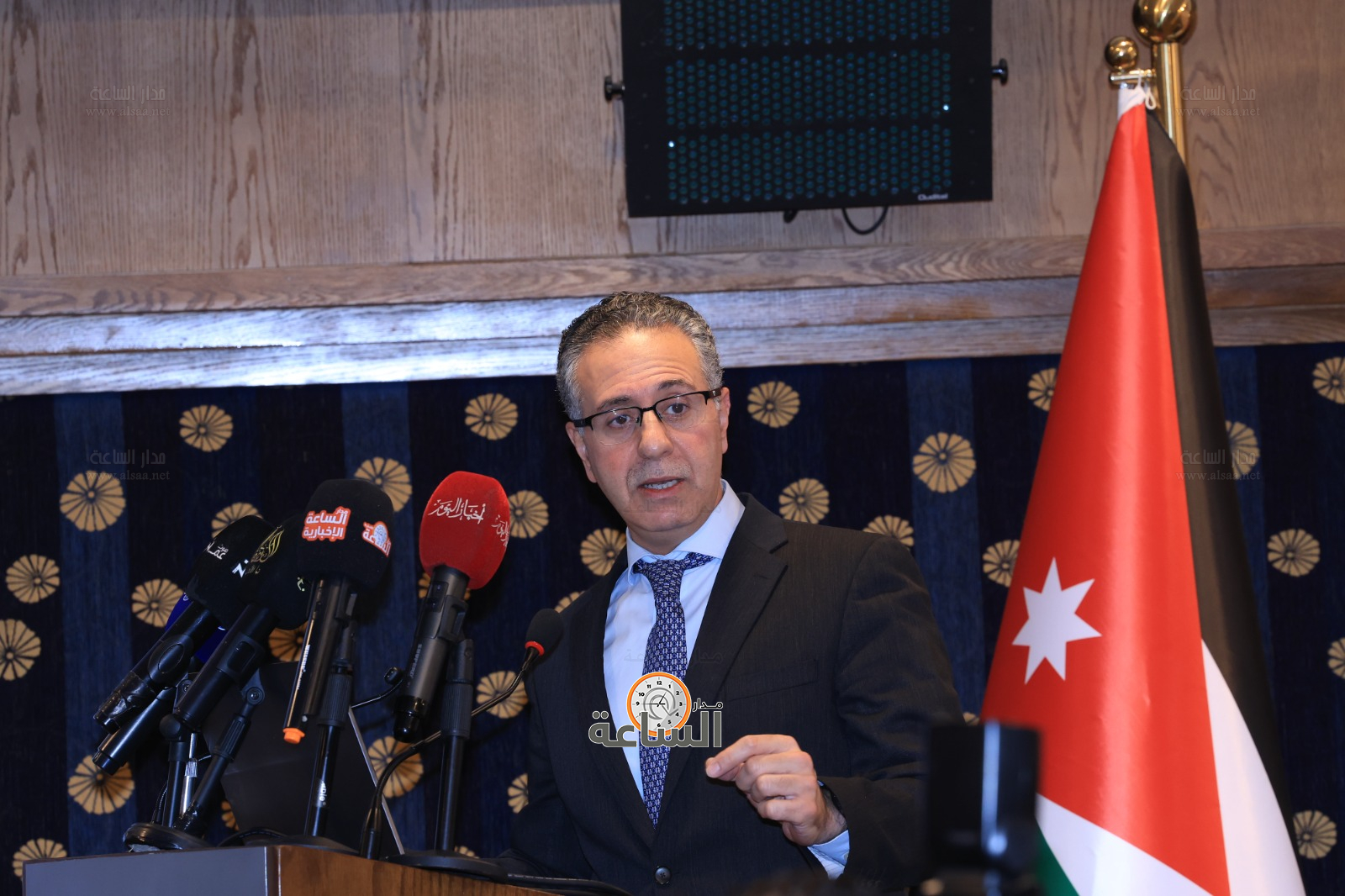 Madar Al-Saa Images 0.8566188903465929