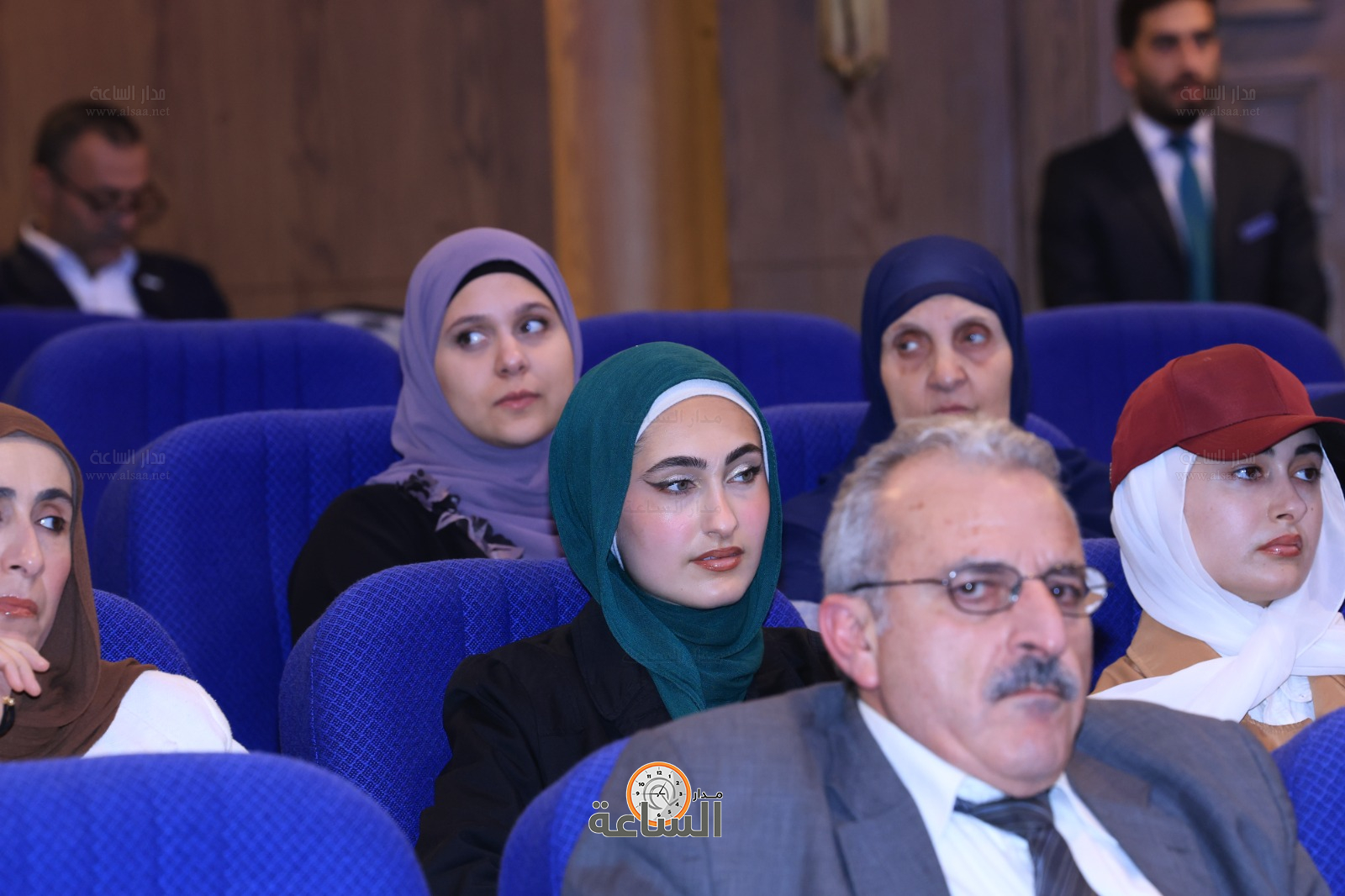 Madar Al-Saa Images 0.03298845440090903