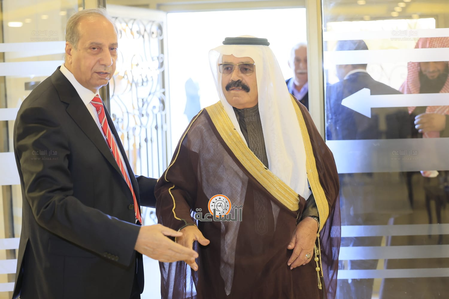 Madar Al-Saa Images 0.3306067643163224