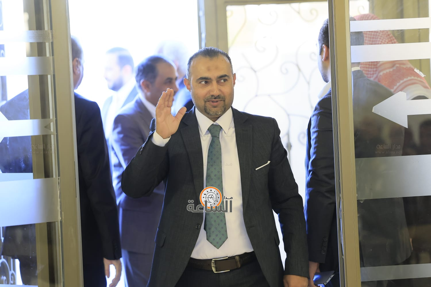 Madar Al-Saa Images 0.4240001451681351