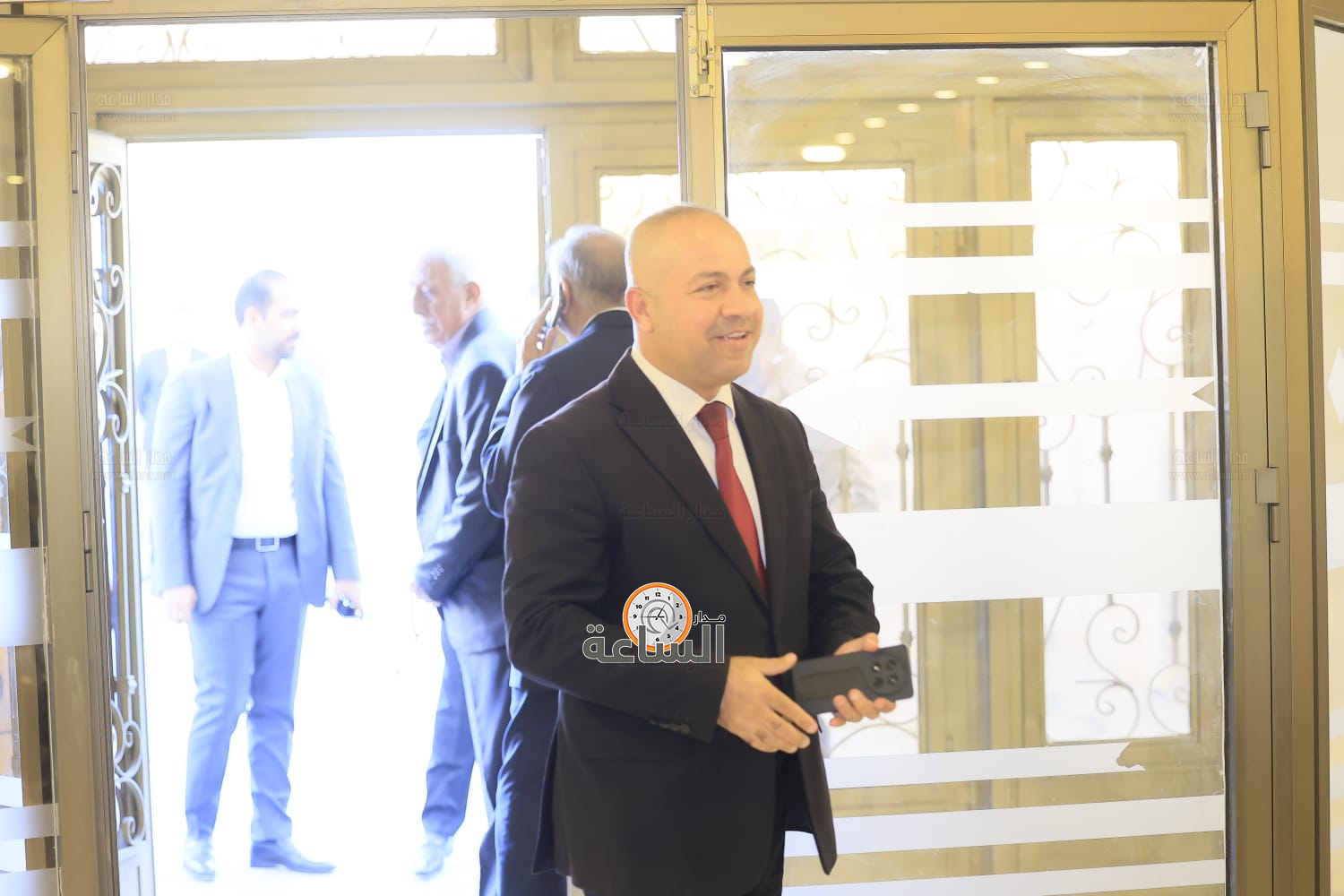 Madar Al-Saa Images 0.16858581188085553