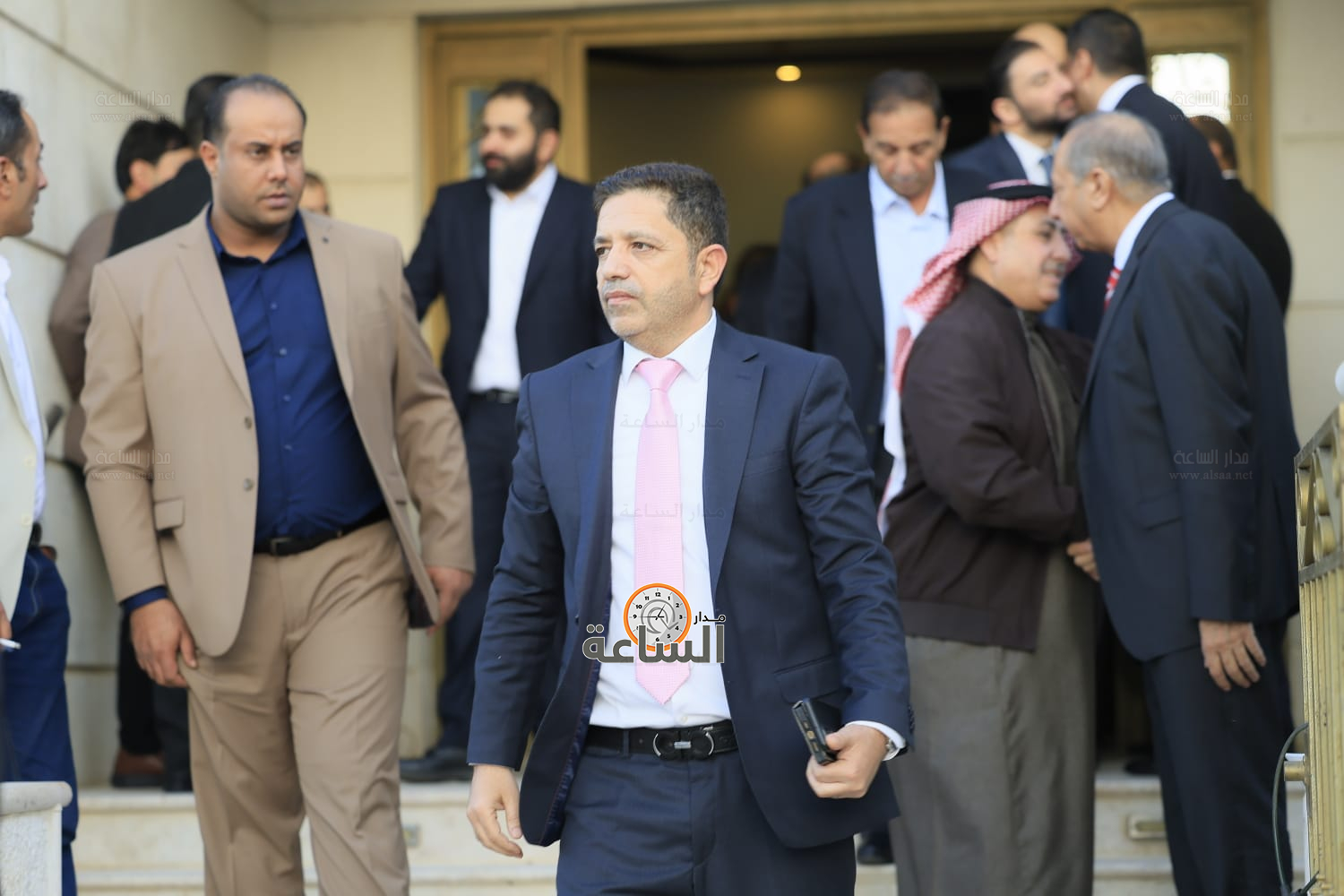 Madar Al-Saa Images 0.996480973005626