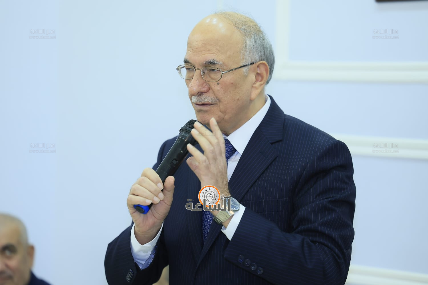 Madar Al-Saa Images 0.9605149231075785