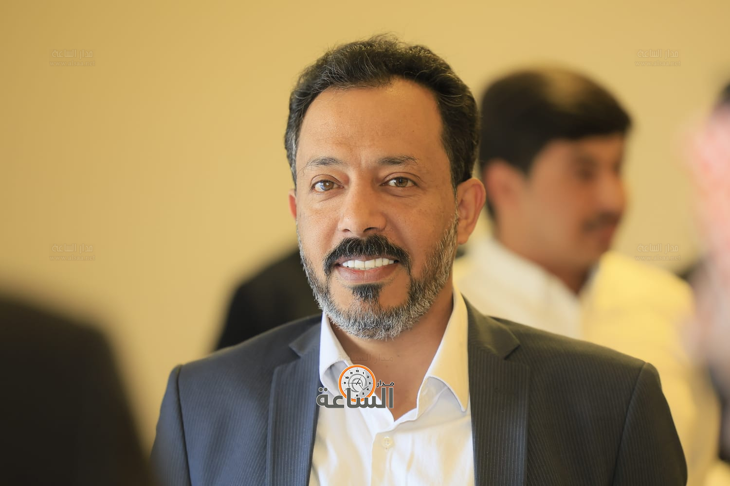 Madar Al-Saa Images 0.32752445926963214