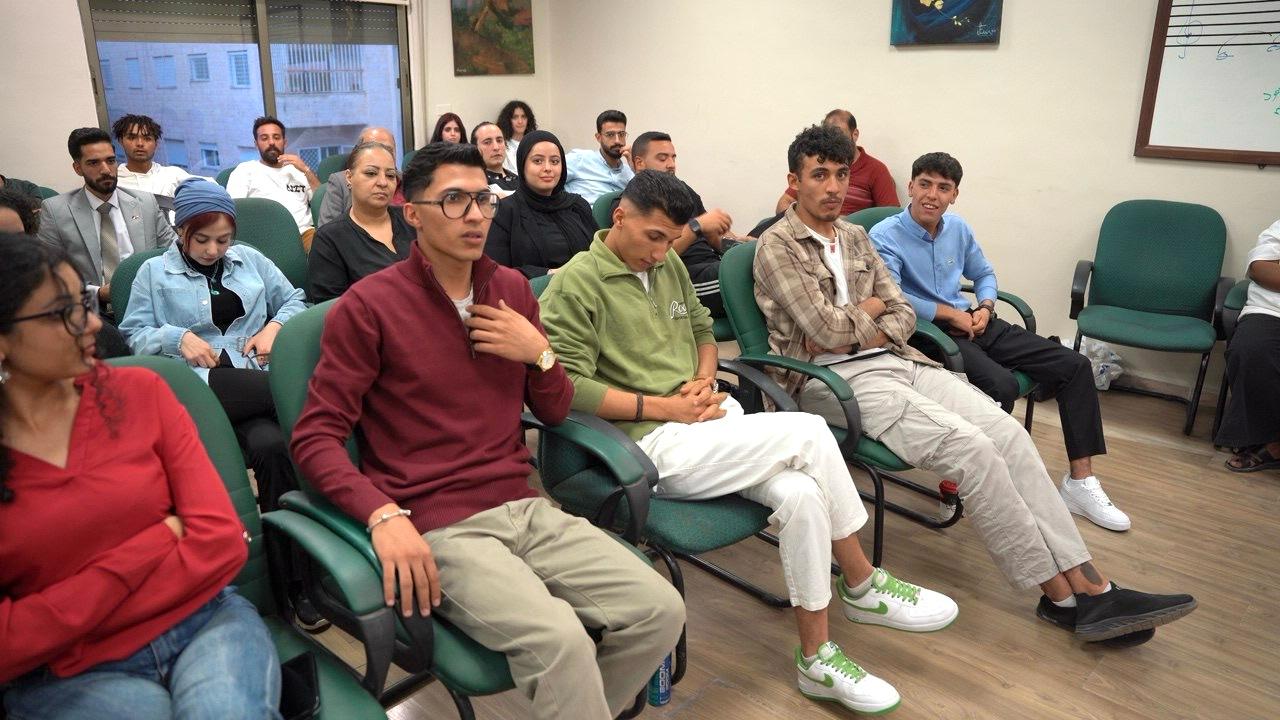 Madar Al-Saa Images 0.2629880712575283