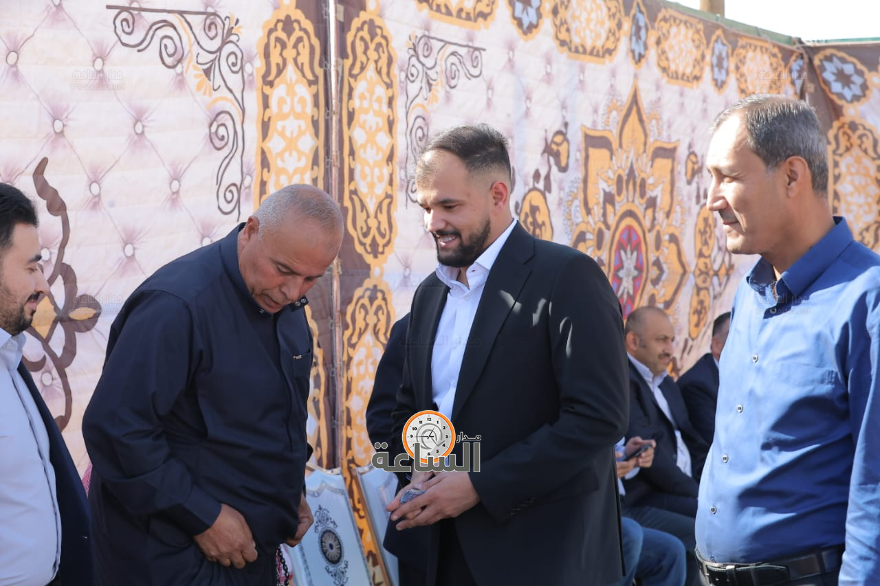 Madar Al-Saa Images 0.9921679628487158