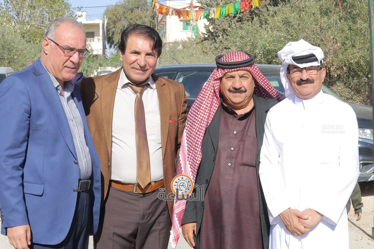 Madar Al-Saa Images 0.5721324306350194