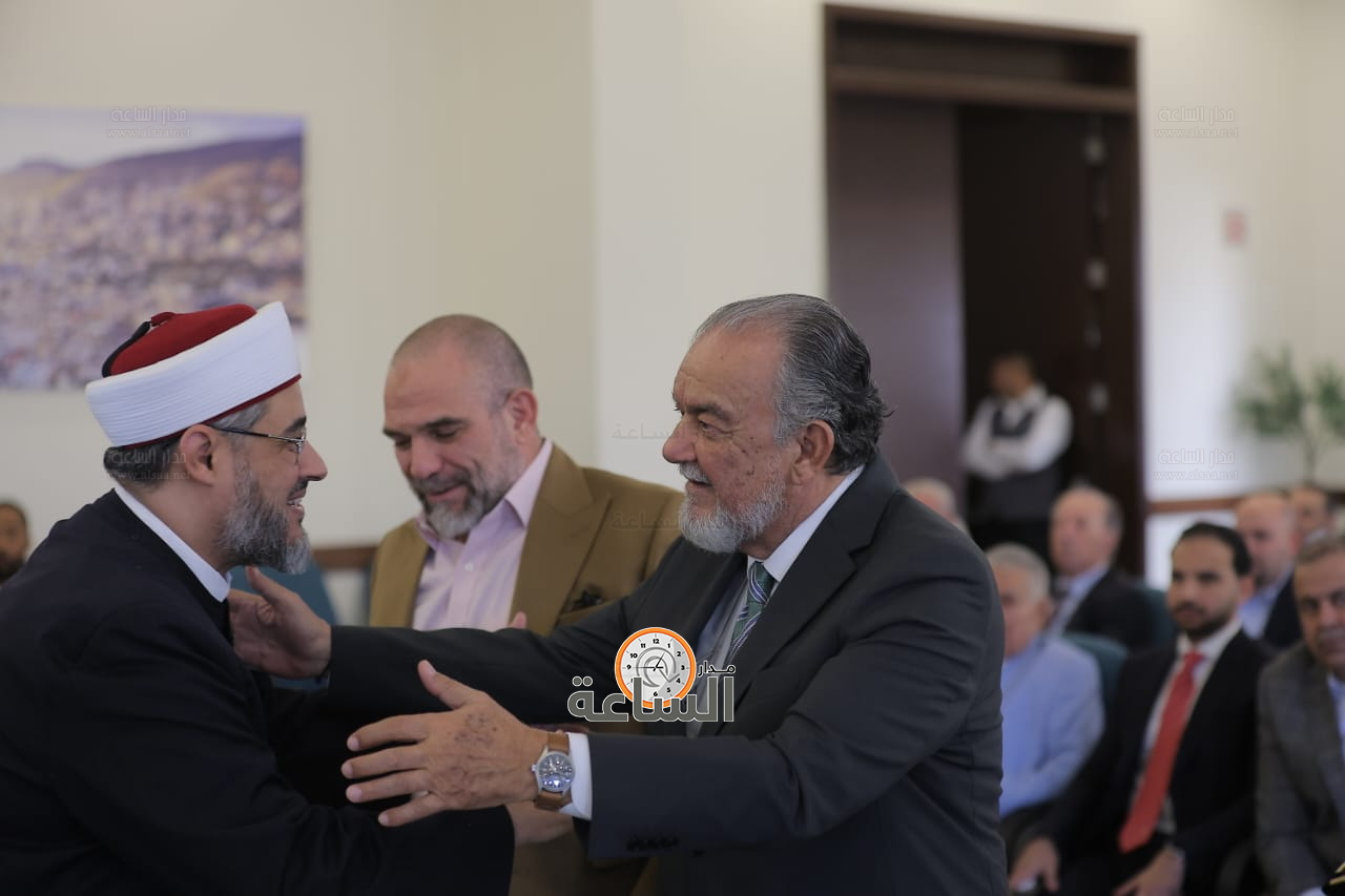 Madar Al-Saa Images 0.8357935809036251