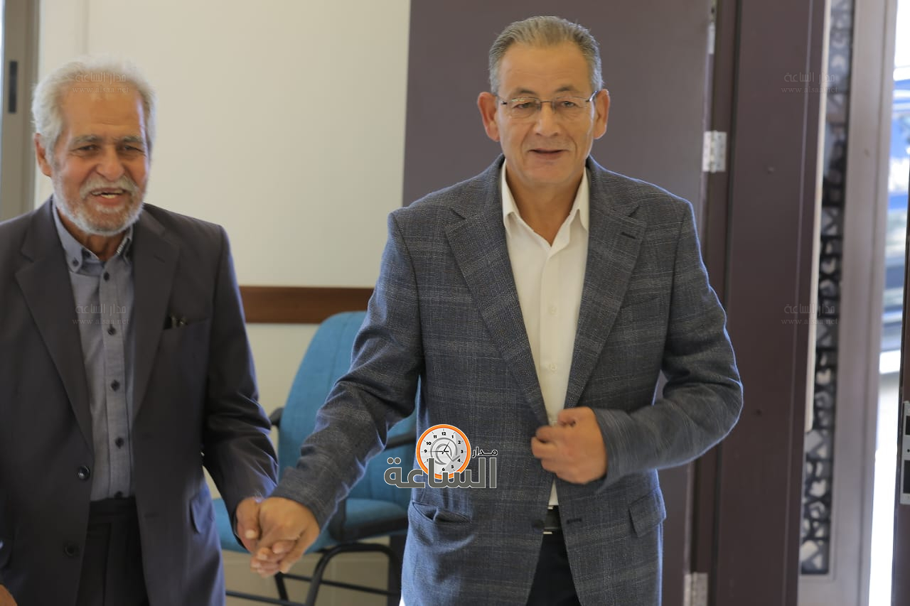 Madar Al-Saa Images 0.2639403842110284