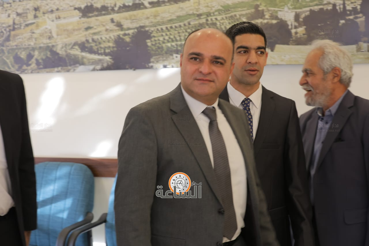 Madar Al-Saa Images 0.1371527621126286