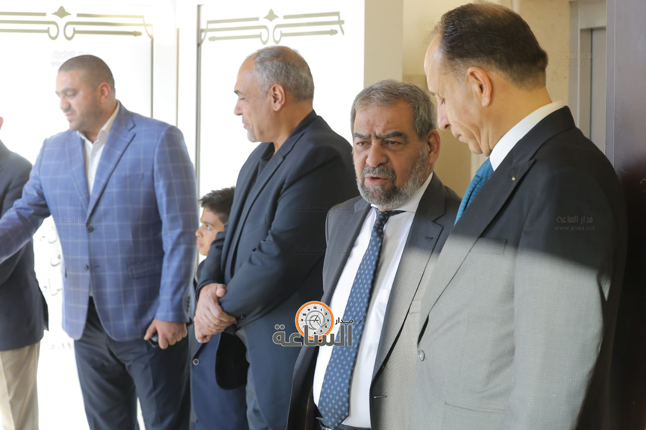 Madar Al-Saa Images 0.8417426689386932