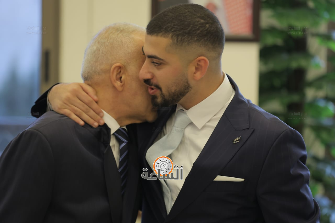 Madar Al-Saa Images 0.8296897094380442