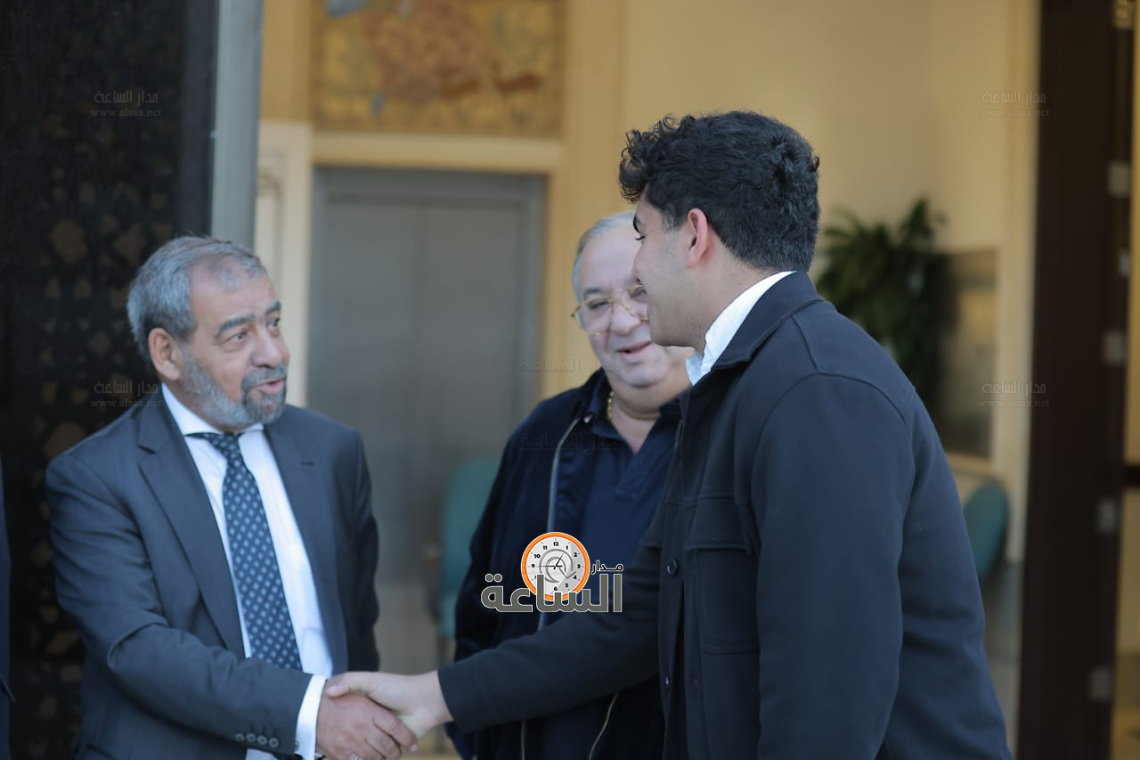 Madar Al-Saa Images 0.6902369208191507