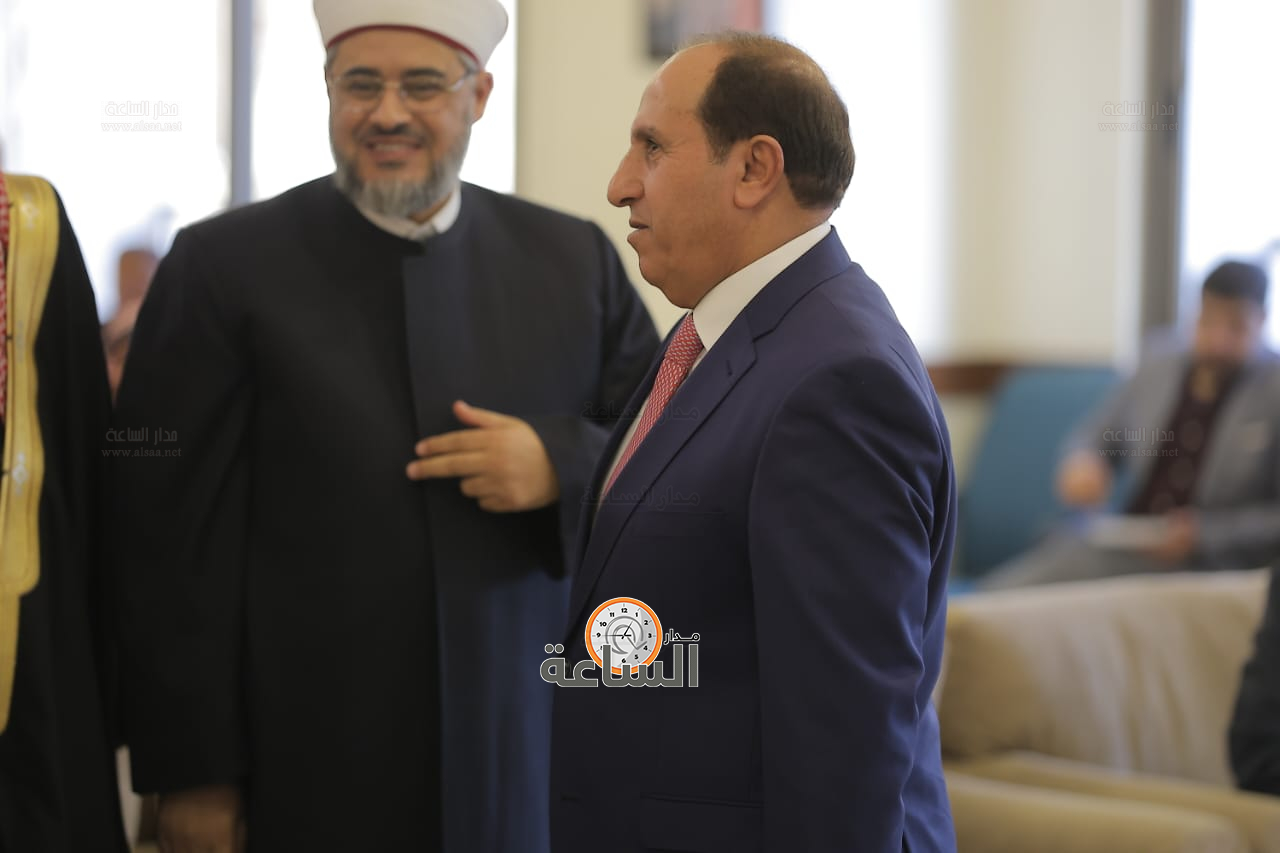 Madar Al-Saa Images 0.024189626178087176