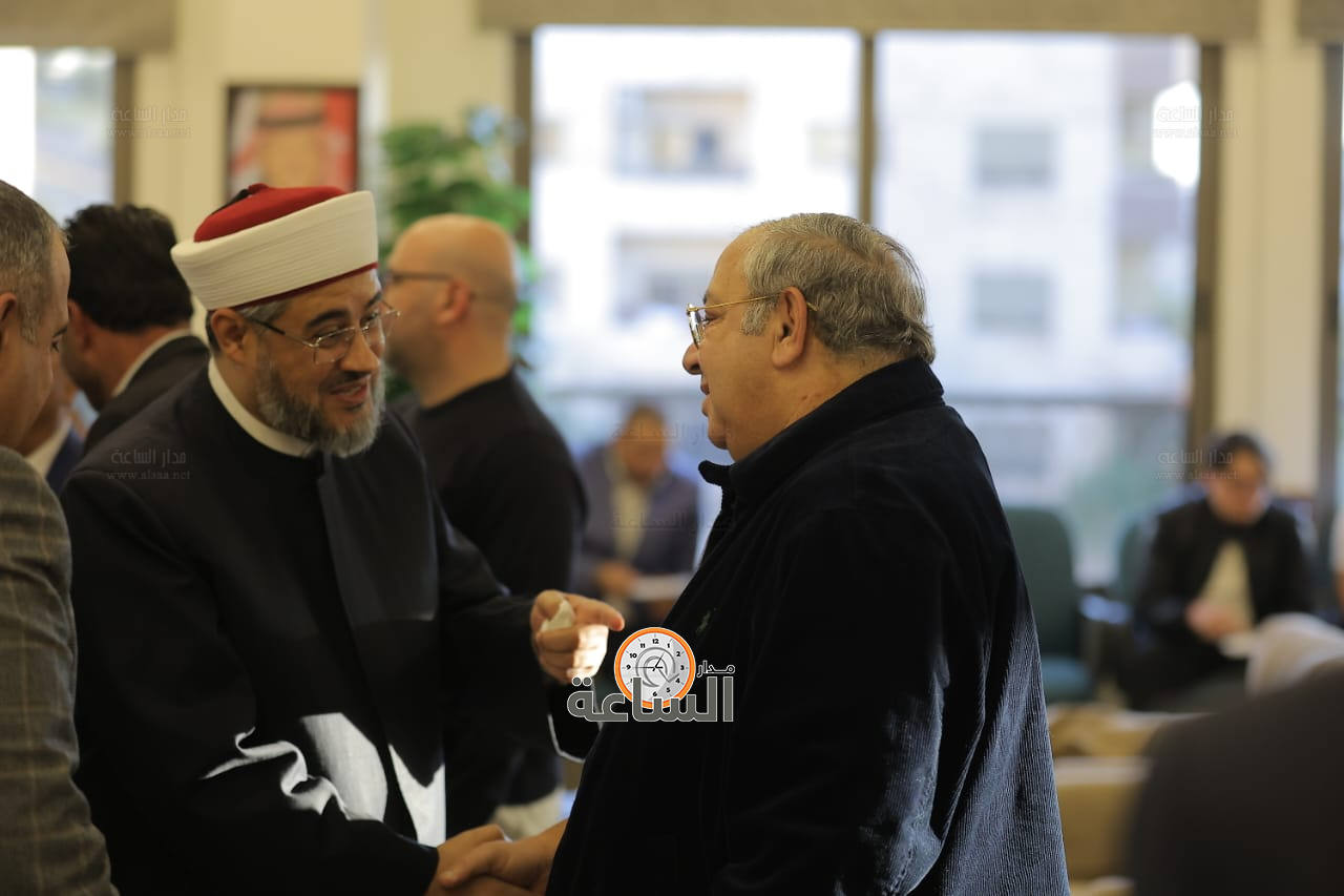 Madar Al-Saa Images 0.4730320474380233