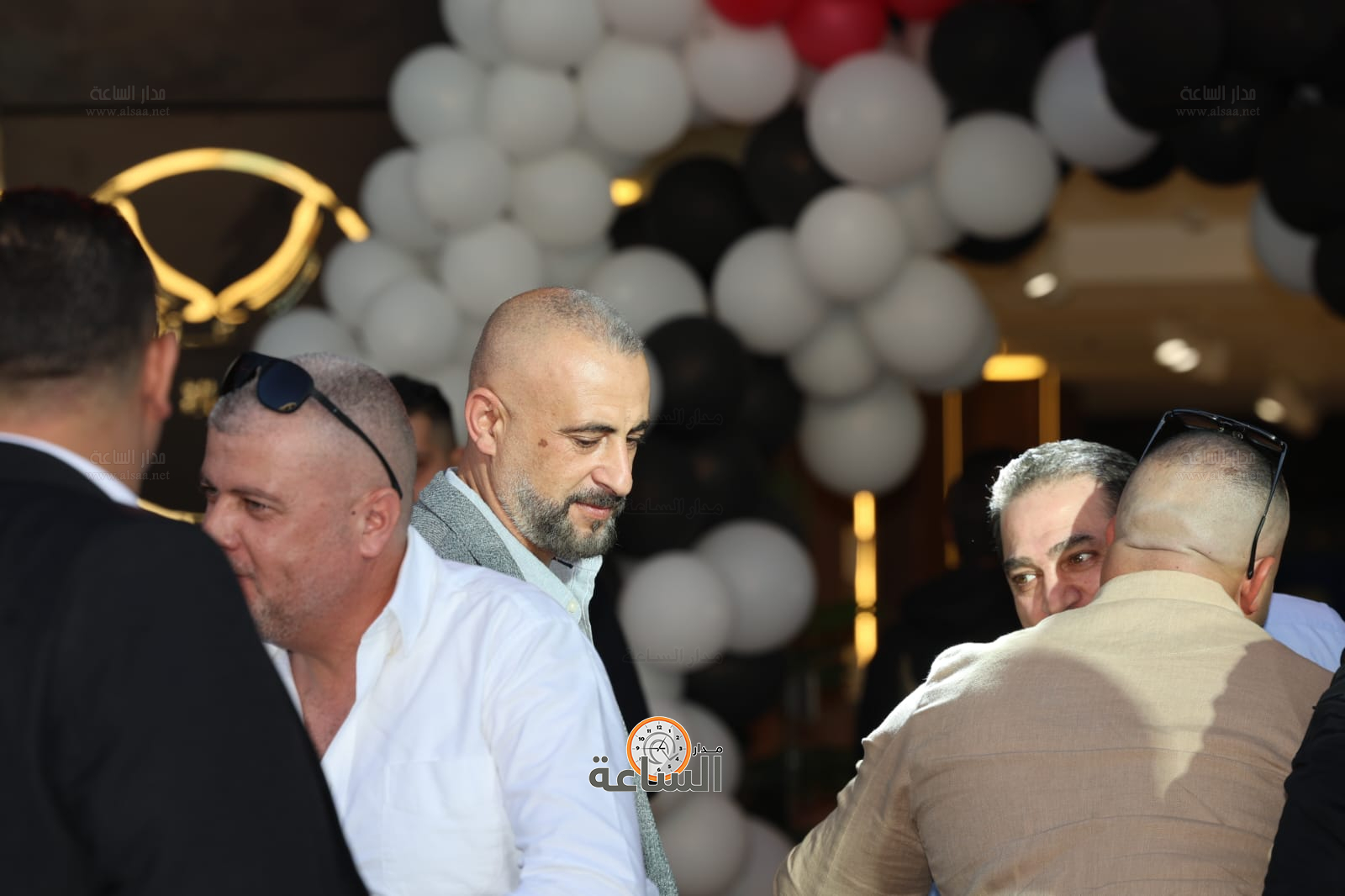 Madar Al-Saa Images 0.7988897707772962