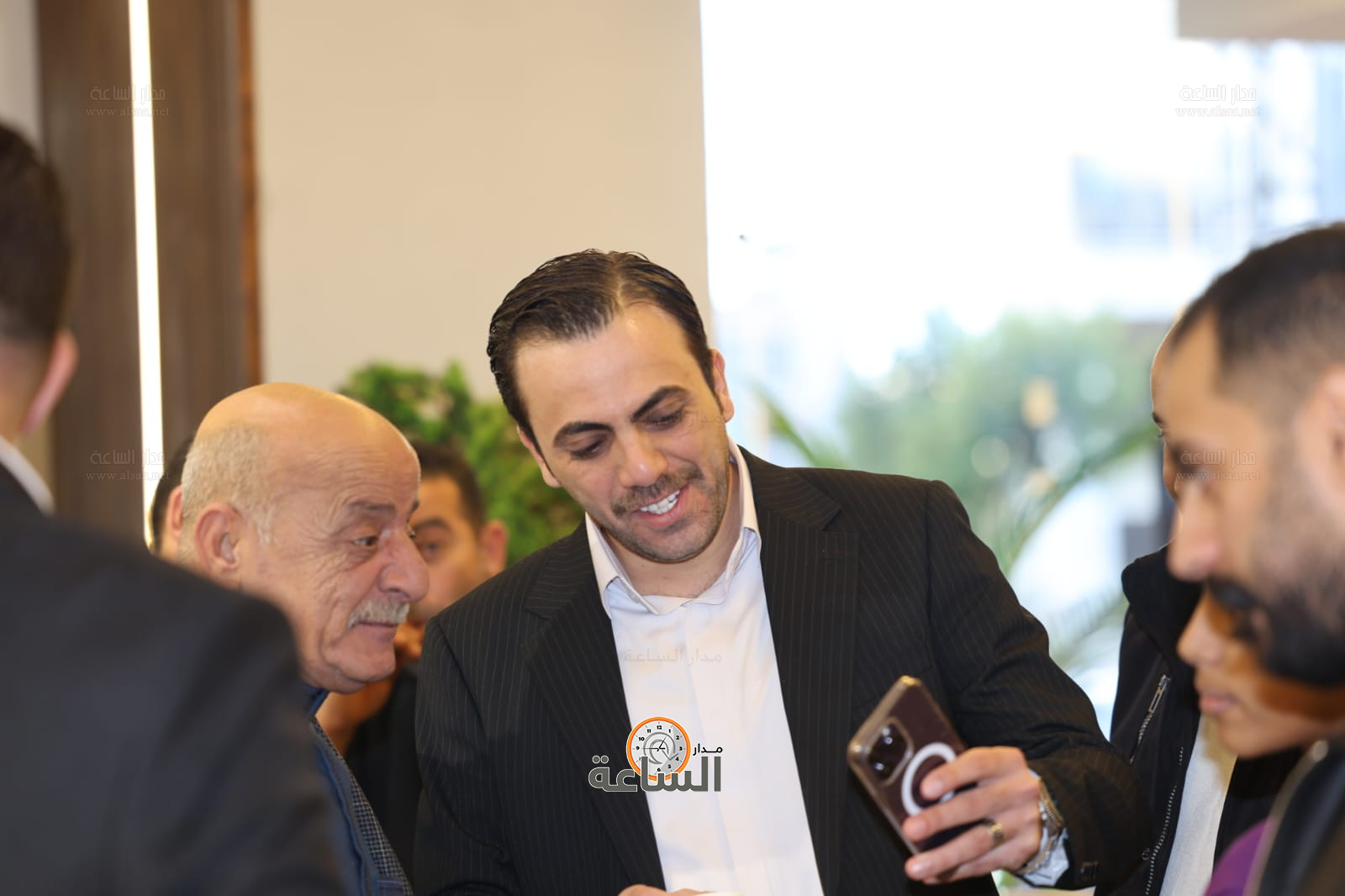 Madar Al-Saa Images 0.5703950651887724