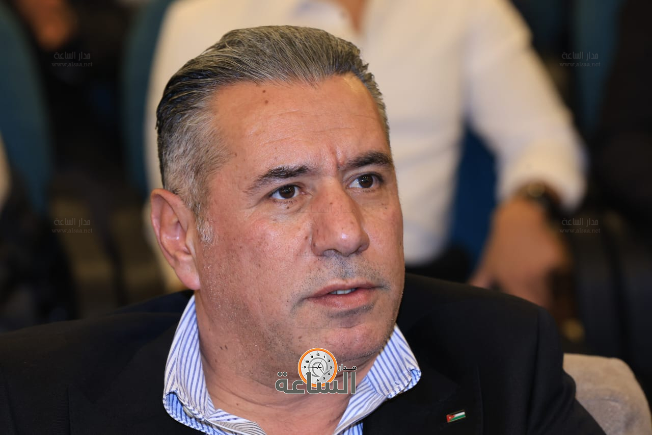 Madar Al-Saa Images 0.8792209670994586