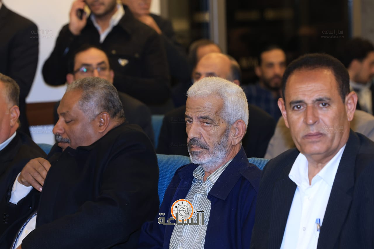 Madar Al-Saa Images 0.7828983594243772