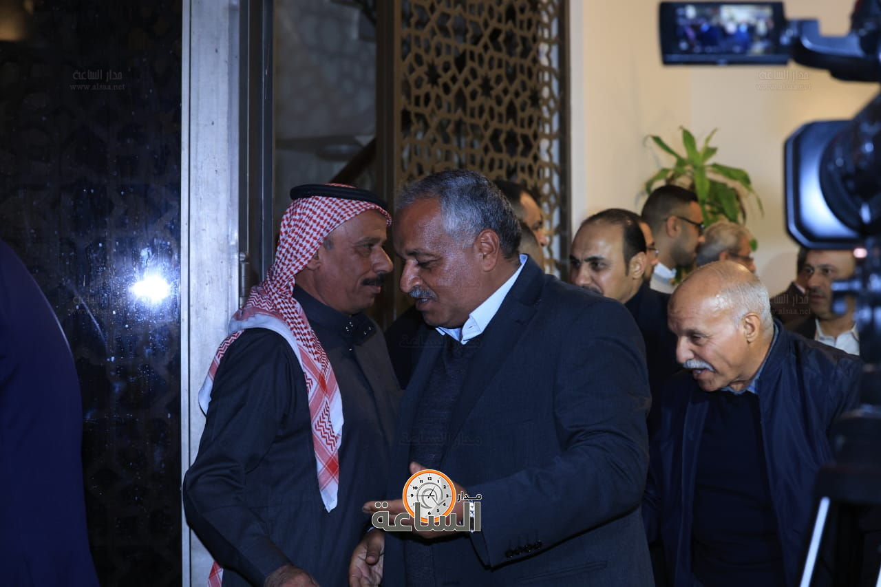 Madar Al-Saa Images 0.21391471726999145