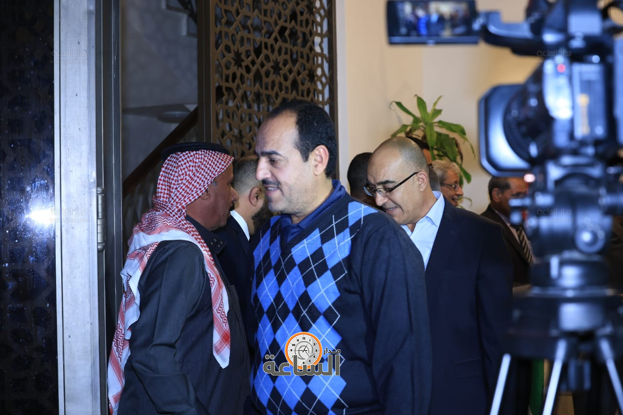 Madar Al-Saa Images 0.09098507473454653