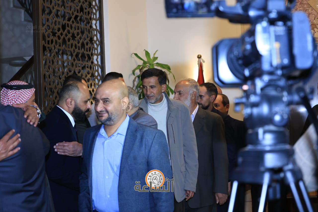 Madar Al-Saa Images 0.220667314222721